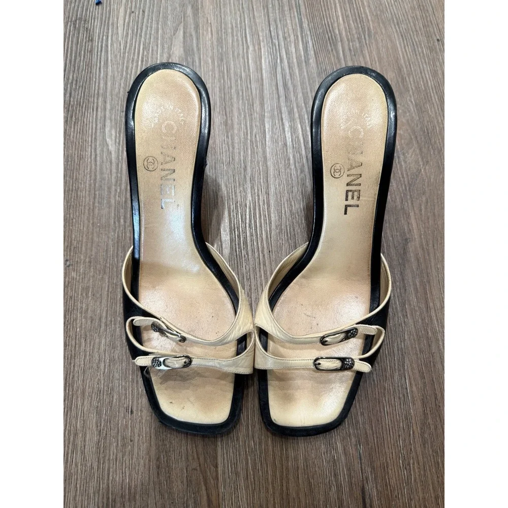 Chanel Vintage Two Tone Leather Camellia Buckle Mule Sandals Black Beige 38